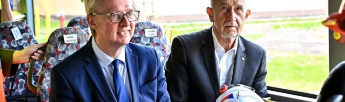 Andrej Babiš pouhý den po oznámení francouzské prokuratury prohlásil, že je pro prodej státního zbrojaře Explosia, a že Macron již u něj loboval za francouzské zbrojovky, které mají o Explosii zájem! V roce 2017 bojoval Babiš za setrvání lithia z Cínovce ve státních rukách firmy Diamo, ale teď chce prodat nejziskovější státní podnik! Voliči netuší, co se vlastně děje!