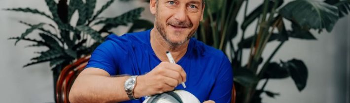 Príde futbalová legenda o ktorej je najviac vtipov. Dokonca vyšli aj knižne.Ta… / Fľuska post 2026-05-08 15:02:28