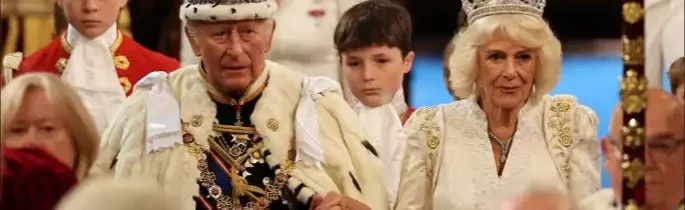 Kráľovstvo má zdevastované no Karol III. sľúbil novú pomoc Kyjevu aj zvýšené vojenské výdavky