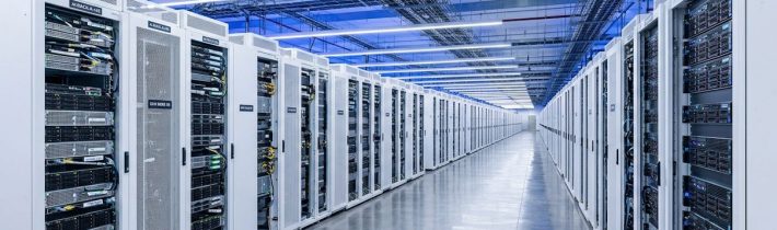 Datová centra, digitální dvojčata a nová technokratická infrastruktura: Kam globální expanze umělé inteligence skutečně vede