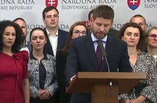 Mišo vyriekol na dnešnej tlačovke dôležité odhalenieFicova priateľka pracuje! no…