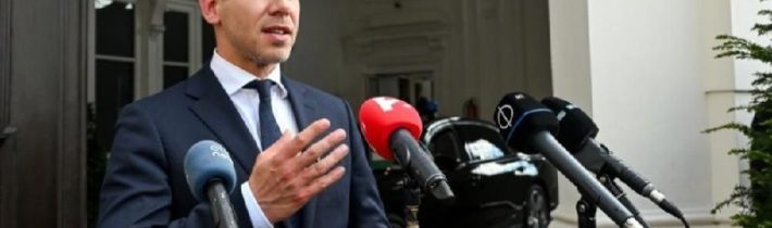 Znížením platov poslancov v Maďarsku ušetria za štyri roky 50 miliárdMaďarská v…