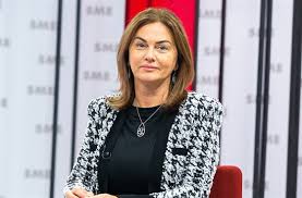 Zdedila Monika Beňová gény politickej prostitúcie vrátane podvodov a zlodejstva po svojich eštebáckych rodičoch?