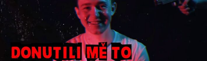 YOUTUBERKA NATÁČÍ ZE ZAJETÍ // Creepypasta