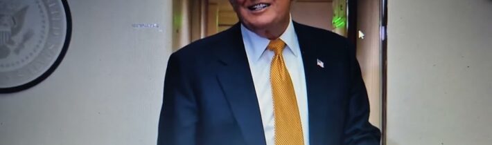 GRÓNSKÁ PAST: Trump dělá z Grónska předmět smlouvání, aby nechal své vojáky v Evropě. Když zkrátka..