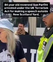 Podľa britského práva sú tieto staršie ženy považované za teroristky, pretože sk…