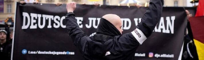 „Príprava na rasovú vojnu“: nemecká tajná služba varuje pred radikalizáciou mlád…