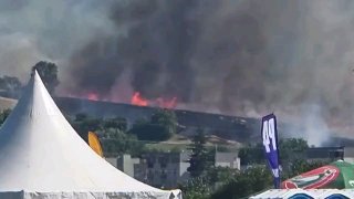 Neďaleko Trenčína aktuálne horí pole. Je to v blízkosti areálu, kde sa práve dn…