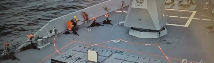 Zásoby amerických zbraní VE STRESU? Pentagon VARUJE: je nutné vybrat si obranu buď Izraele nebo USA.