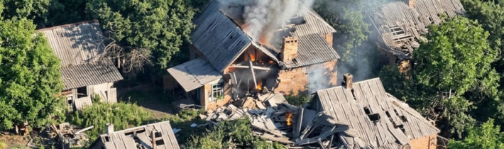 Video: Záběry z fronty ukazují útok FPV dronu na ukrajinské operátory dronů