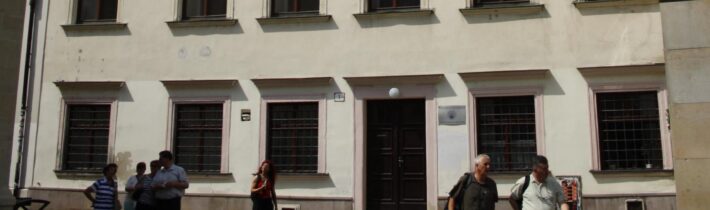 Quo vadis, Teologická fakulta v Trnave – Aloisianum? Z údajnej pokračovateľky Teologického inštitútu sv. Alojza sa stala hlavná úderka LGBT propagandy v slovenskej cirkvi