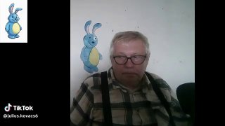 Matovičova opička Július Kovács (Modrý Zajačik) v akcii…