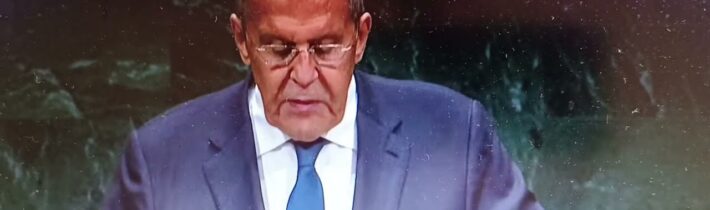 Přerušuje Rusko ukrajinské zásobovací trasy? Obklíčení vojáci jsou v potravinové i muniční krizi…