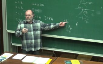Pavel Krtouš – Nekonečně velké problémy s nekonečně malými čísly (ÚTF MFF UK 9.1.2014)