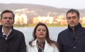 O AGRESOROCH, HYENÁCH A HLUPÁKOCH V POLITIKE