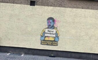 Na uliciach poľských miest sa objavili graffiti s urážlivými sloganmi a obrázkam…