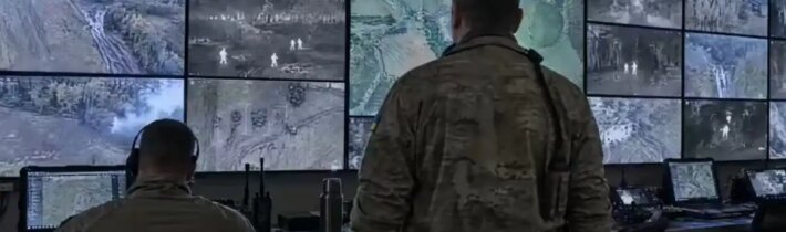 Pozná bojová umelá inteligencia, ktorá riadi ukrajinské drony, zvyky každého Rusa? Kto vyzbrojil Palantir týmito informáciami?