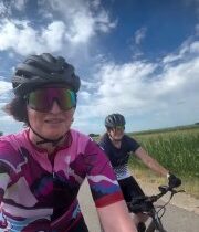 Plavakovà na bicykli si ide ruky-nohy dolámať, aby stihla PRIDE…