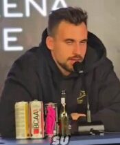 HLAVNY ZAPAS VECERA Danny Kollar VS Tuči3kola, po 3 minuty, rukavice OSMIČKY, ci…