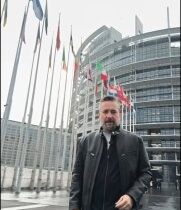 DÁVAM PODNET GENERÁLNEMU PROKURÁTOROVI NA ROZPUSTENIE NAĎOVEJ POLITICKEJ STRANY …
