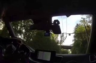 ZÁKROK POLICAJTOV NA ZÁBEROCHO prípade nožom ozbrojeného muža na Botanickej uli…