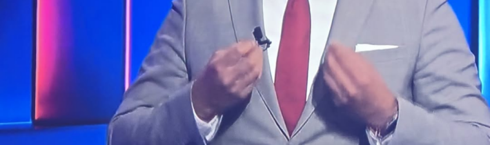 Keď si z PS a sako ti je malé, lebo ho más z maturitného večierka / Fľuska post 2026-10-19 13:00:03
