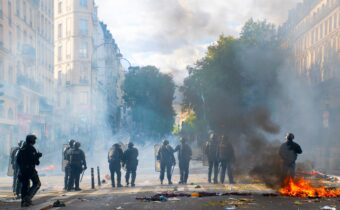 Alastair Crooke: Krize způsobená Trumpovým přehnaným válečným tažením – P9 – Sklad: PŘEKLADY ATD.