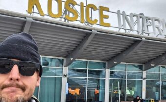 PRÁVE TERAZ V KOSICIACH JE:1. Internet2. Cesty3. Soferi Boltu cisti retardi4. Zi…