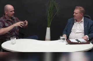 Česku po zrušení koncesionárskych poplatkov a zrušení start dance končí demokrac…