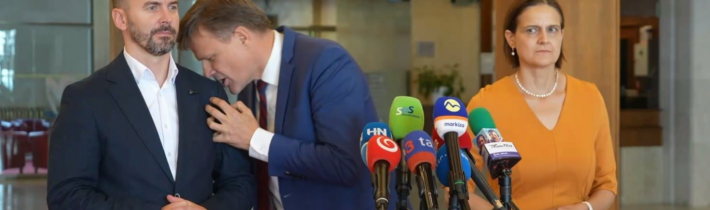 Smrdí Hnutie Slovensko? Nesmrdí! Povedal Hlina a nadýchol sa Šipošovho saka.TA… / Fľuska post 2026-10-15 21:00:01