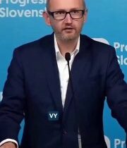 HOVORÍ SA, ŽE AJ MÚDRY SCHYBÍ. A V PS JE (VRAJ) VEĽA MÚDRYCH ĽUDÍ… ČI???Tam sú …