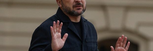 Daniel Davis: Obnovenie služby „Starlink“ Kyjev pred porážkou nezachráni