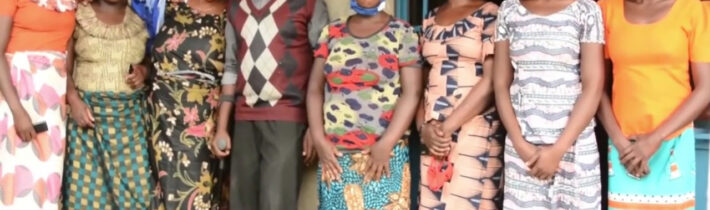 Katolícky kňaz z Afriky, pôsobiaci v Európe, háji polygamiu. Rušenie viacerých manželiek misionármi označuje za „ nespravodlivosť spáchanú v mene Evanjelia“