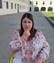 Veronika radí, koho máte voliť to je od nej veľmi milé…