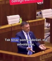 Vypočujte si tú Dankovu arogánciu!Tak premýšľam, či po tom náraze do stĺpa utrpe…
