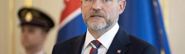 Prezident: Zmeny v školstve majú pokračovať bez ohľadu na politické cyklySloven…